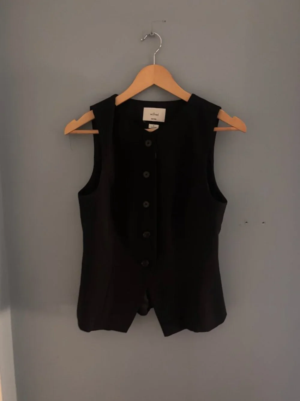 Aritzia Regal Vest - Black - Picture 2 of 2